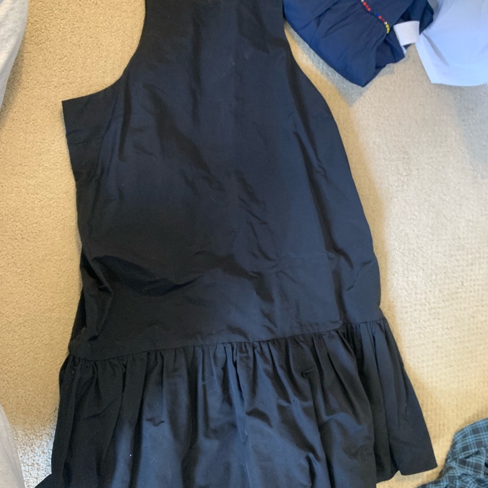 Black Sleeveless Dress